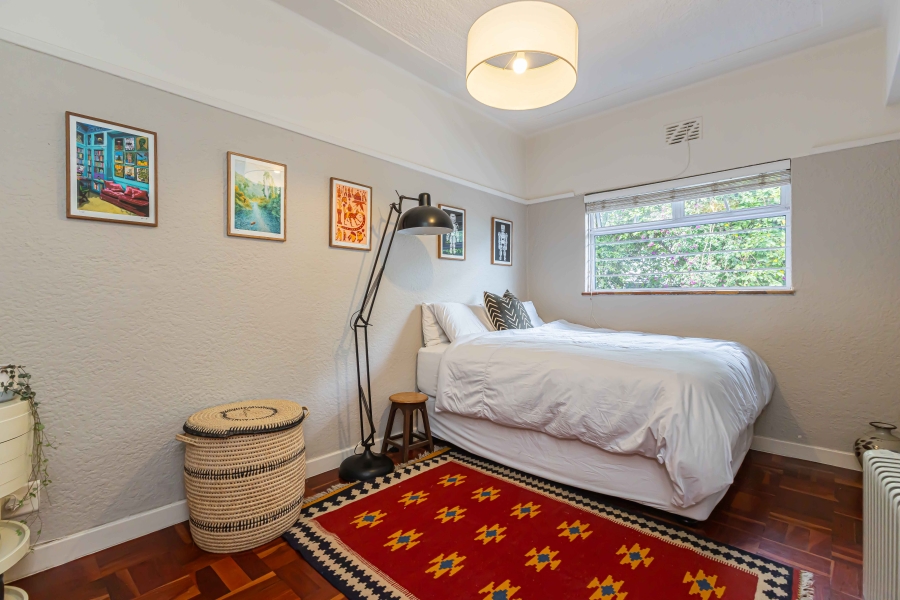 2 Bedroom Property for Sale in Sea Point Western Cape